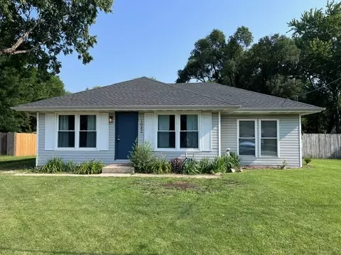 1042 W Kennedy Rd, Braidwood, IL 60408