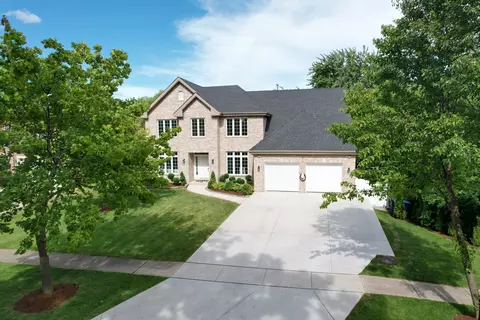 9033 Kearney Rd, Darien, IL 60561