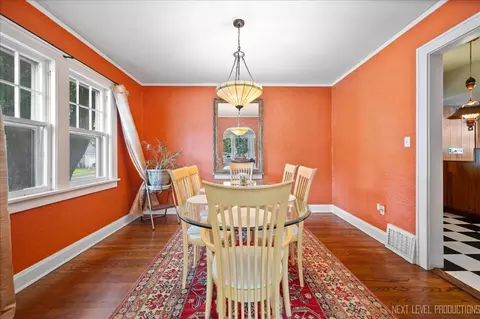 Dining - 84 S Melrose Ave, Elgin, IL 60123 photo 1 of 1