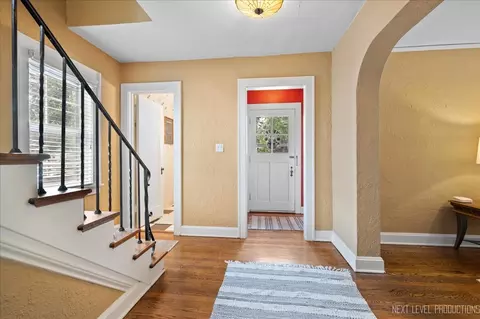 Entry Way - 84 S Melrose Ave, Elgin, IL 60123 photo 3 of 4