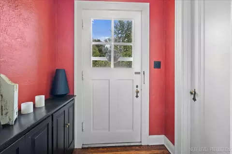 Entry Way - 84 S Melrose Ave, Elgin, IL 60123 photo 1 of 4