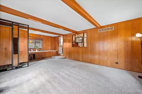 Living - 84 S Melrose Ave, Elgin, IL 60123 photo 4 of 4