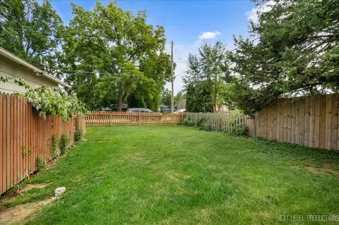 Exterior - 84 S Melrose Ave, Elgin, IL 60123 photo 4 of 6