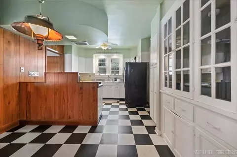 Kitchen - 84 S Melrose Ave, Elgin, IL 60123 photo 1 of 5