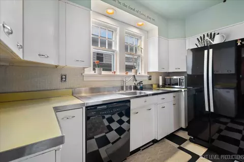 Kitchen - 84 S Melrose Ave, Elgin, IL 60123 photo 5 of 5