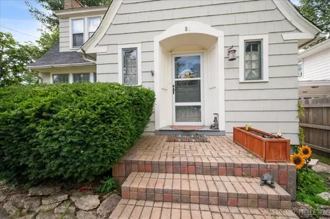 Exterior - 84 S Melrose Ave, Elgin, IL 60123 photo 2 of 6