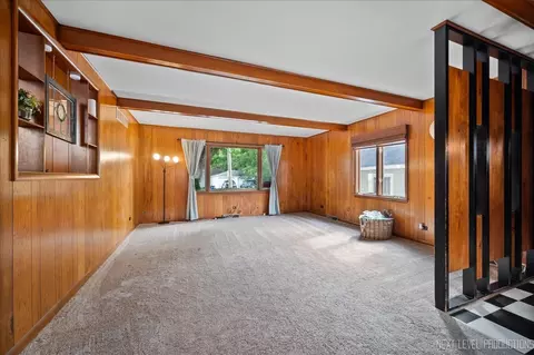 Living - 84 S Melrose Ave, Elgin, IL 60123 photo 3 of 4