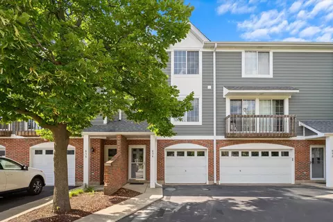854 W Saint Johns Pl, Palatine, IL 60067