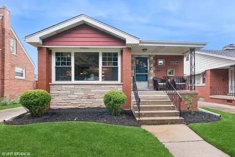 9240 S Lawndale Ave, Evergreen Park, IL 60805