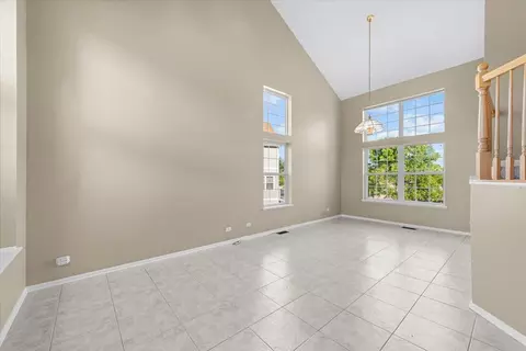 1311 Blackhawk Ln, Bartlett, IL 60103 photo 7