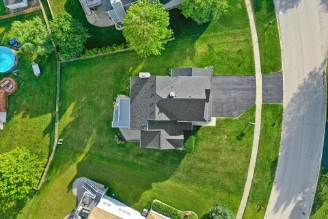 1311 Blackhawk Ln, Bartlett, IL 60103 photo 46