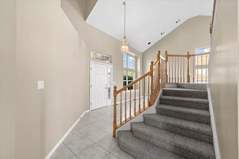1311 Blackhawk Ln, Bartlett, IL 60103 photo 9