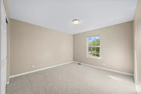 1311 Blackhawk Ln, Bartlett, IL 60103 photo 23