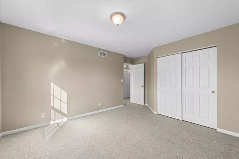 1311 Blackhawk Ln, Bartlett, IL 60103 photo 24