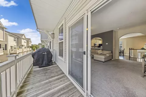 1190 Colfax Ave, Des Plaines, IL 60016 photo 8