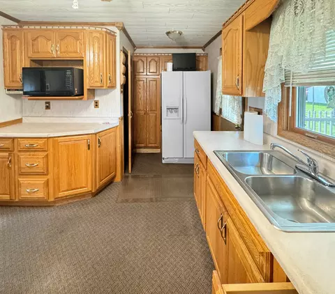 17044 Lorenz Ave, Lansing, IL 60438 photo 5