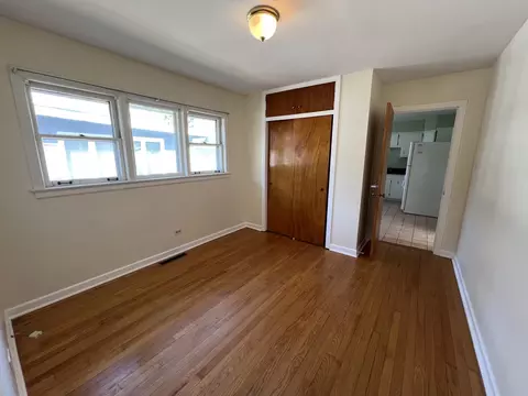 Bedroom - 107 S Lorraine Rd, Wheaton, IL 60187 photo 3 of 3