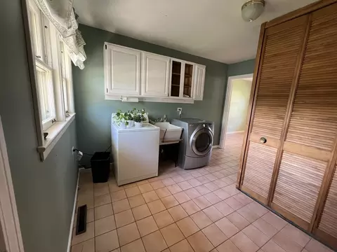 Other - 107 S Lorraine Rd, Wheaton, IL 60187 photo 2 of 2
