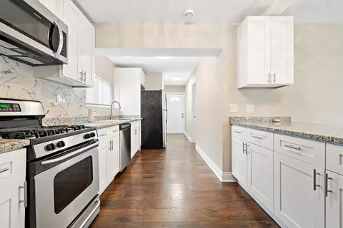 2242 E 100th St, Chicago, IL 60617 photo 9