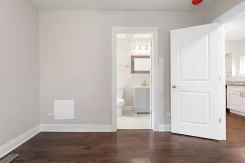2242 E 100th St, Chicago, IL 60617 photo 15