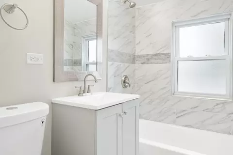 2242 E 100th St, Chicago, IL 60617 photo 16