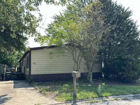 410 S Windmere Cir, Matteson, IL 60443
