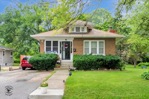 122 S Briggs St, Joliet, IL 60433