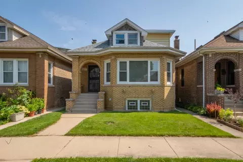 5237 N Liano Ave, Chicago, IL 60630