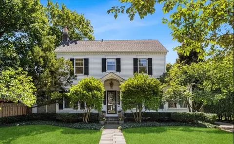 2910 Colfax St, Evanston, IL 60201