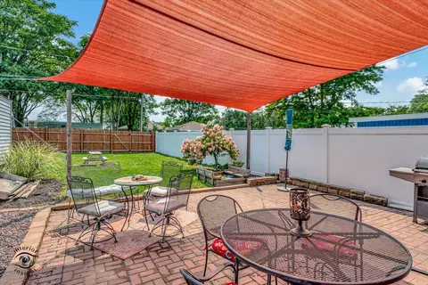 Exterior - 516 N 10th Ave, Kankakee, IL 60901 photo 6 of 10