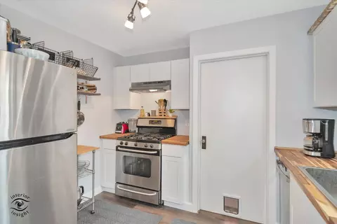 Kitchen - 516 N 10th Ave, Kankakee, IL 60901 photo 1 of 5