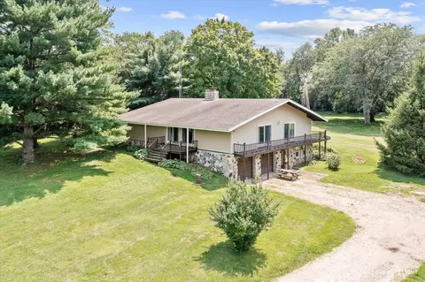 2616 N 41st Rd, Sheridan, IL 60551
