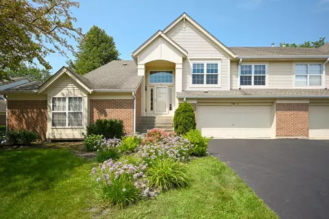 346 Ashford Cir #2, Bartlett, IL 60103