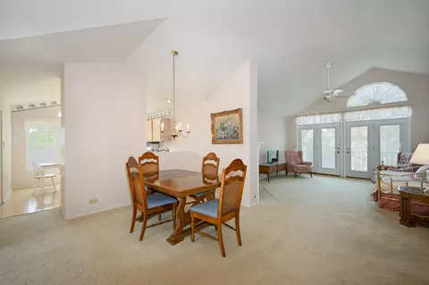 346 Ashford Cir #2, Bartlett, IL 60103 photo 7