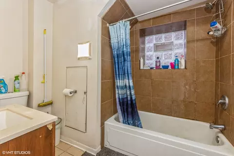 2821 S Emerald Ave, Chicago, IL 60616 photo 5