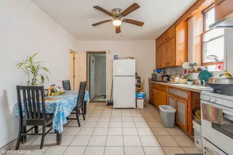 2821 S Emerald Ave, Chicago, IL 60616 photo 7