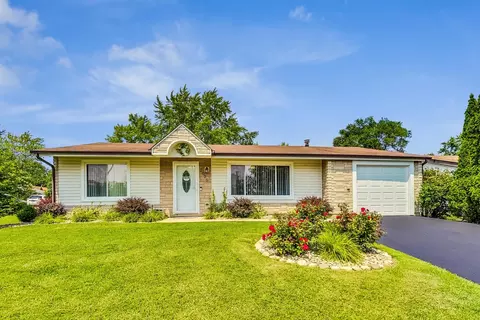 2025 Barrymore Ct, Hanover Park, IL 60133