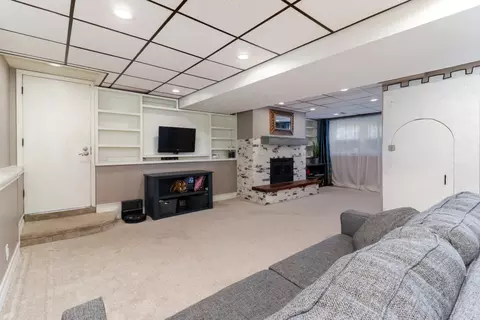 200 Bentley Dr, Normal, IL 61761 photo 23