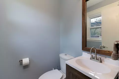 200 Bentley Dr, Normal, IL 61761 photo 14