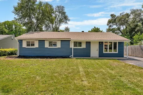 144 Queenswood Rd, Bolingbrook, IL 60440