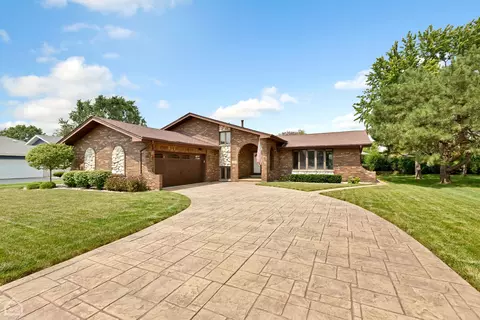 7742 W 157th St, Orland Park, IL 60462