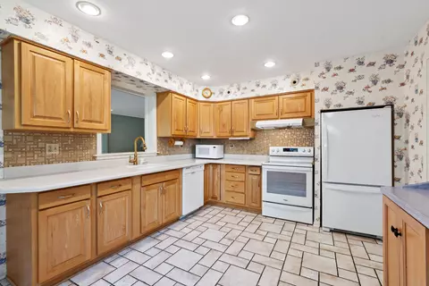 100 Mulberry East Rd, Deerfield, IL 60015 photo 9