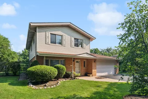 100 Mulberry East Rd, Deerfield, IL 60015 photo 2