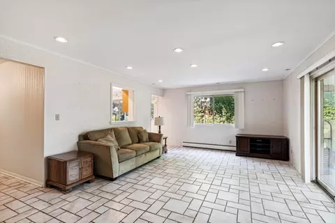 100 Mulberry East Rd, Deerfield, IL 60015 photo 12