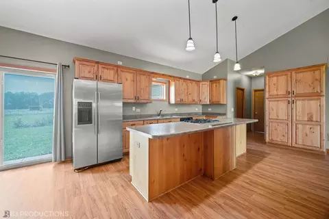 Kitchen - 27614 S Kuersten Rd, Monee, IL 60449 photo 2 of 2