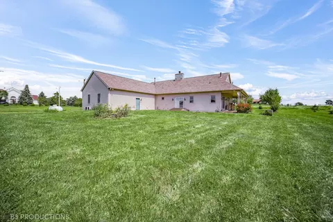 Exterior - 27614 S Kuersten Rd, Monee, IL 60449 photo 5 of 5