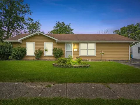 Exterior - 3532 Sangamon St, Steger, IL 60475 photo 2 of 12