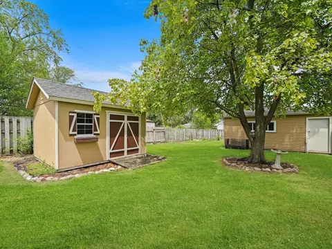 Exterior - 3532 Sangamon St, Steger, IL 60475 photo 5 of 12
