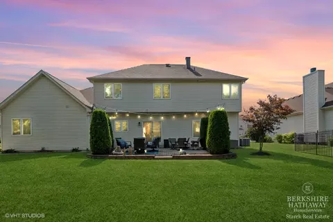 Exterior - 1493 Harmony Dr, Bartlett, IL 60103 photo 5 of 5