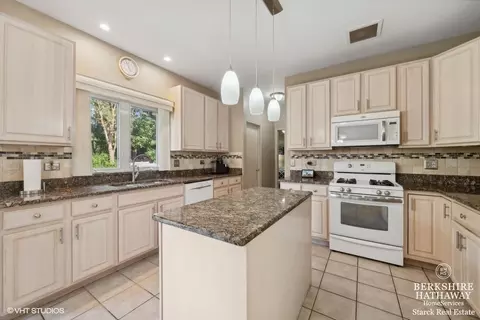 Kitchen - 1493 Harmony Dr, Bartlett, IL 60103 photo 1 of 1